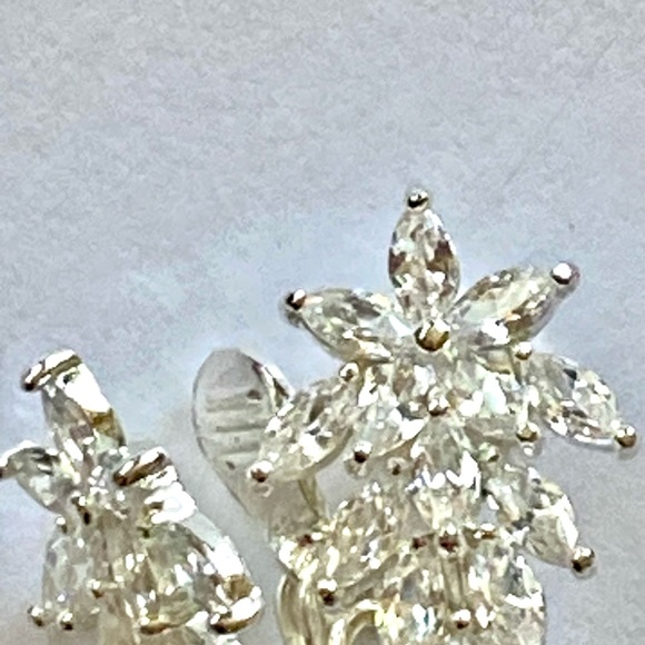 Sterling silver cz diamond cluster clip-on earrings - Picture 6 of 9